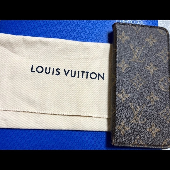 Louis Vuitton Monogram IPhone 6 Plus Phone Case - Picture 7 of 7